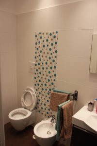 le foto del bagno della camera da letto matrimoniale interna