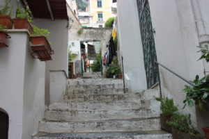 scala pubblica di accesso alla casa vacanze nonna raffa
